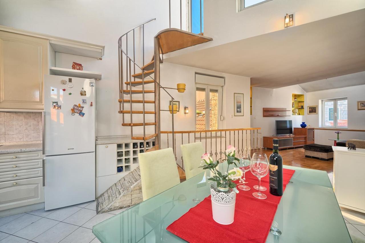 Poetry House Hotell Split Eksteriør bilde