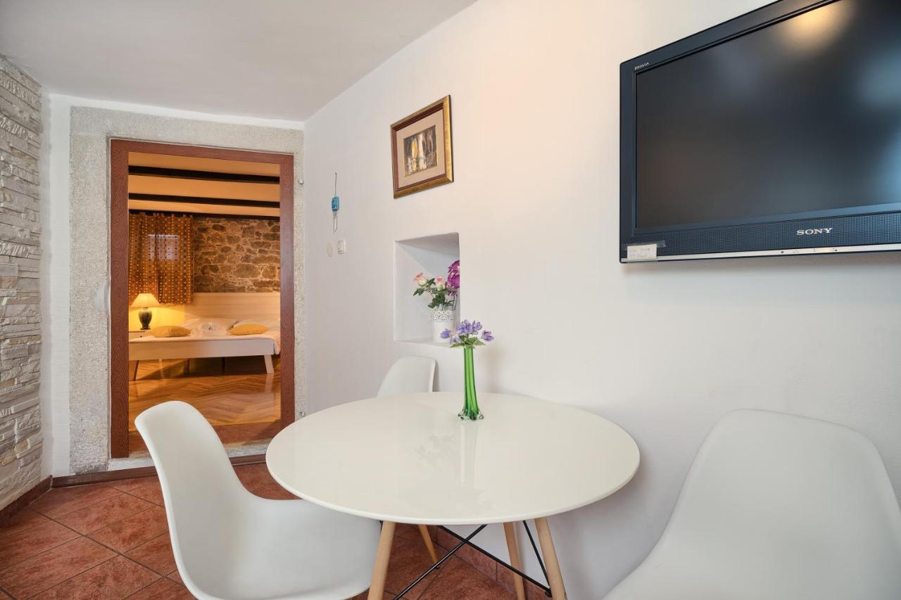 Poetry House Hotell Split Eksteriør bilde